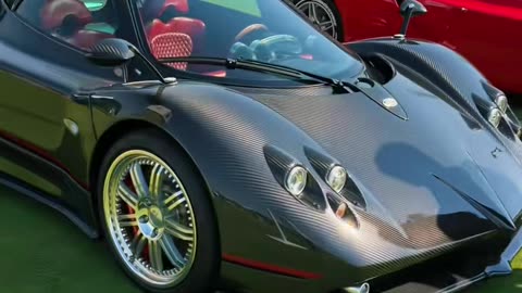 🚀👀 Watch the Ferrari UAE Showdown in Dubai and Enjoy the Ride of a Lifetime! | LuxurySportsCars