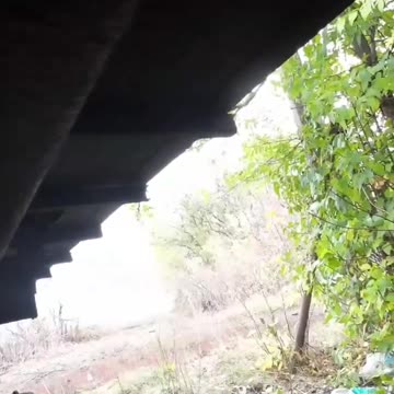 Ukrainian Soldiers Under Intense Bombardment Pinned Down for Nearly an Hour