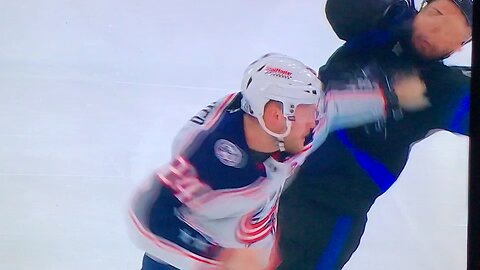 CBJ #24 Olivier vs. Leafs #75 Reeves 🤜🏻🤛🏻👊🏻💪🏻