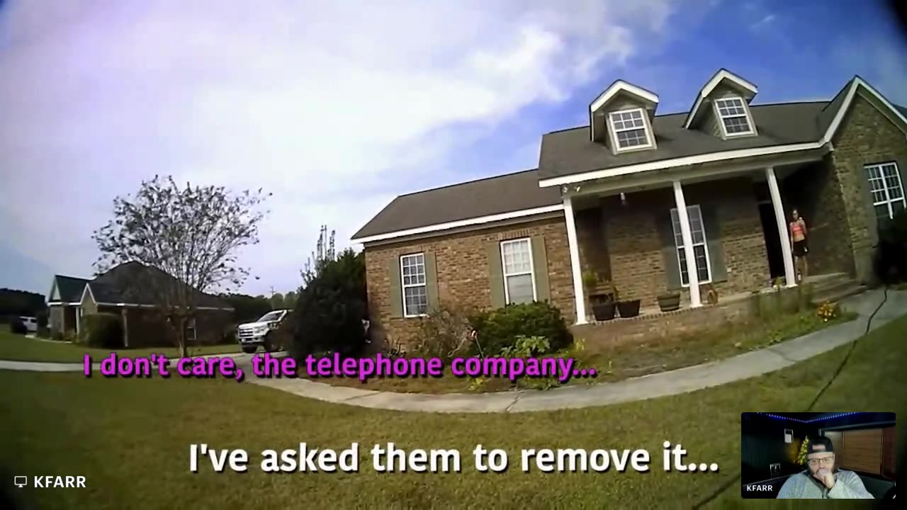 Sovereign Dumb@ss Pulls Weapon On Cop