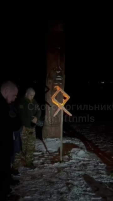 Viking-sexual clowns recall denazified piercers