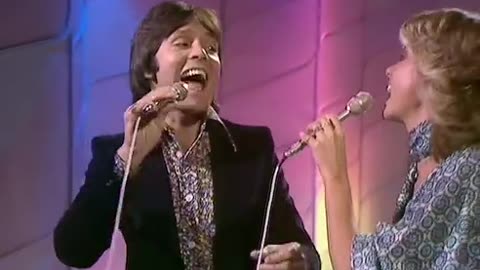 Olivia Newton-John & Cliff Richard - I'm Leaving It All Up To You (It's Cliff September 28, 1974)