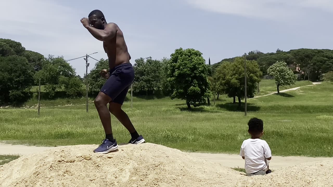 GERVONTA DAVIS The Footwork DRILL That Creates MONSTERS! 🥊
