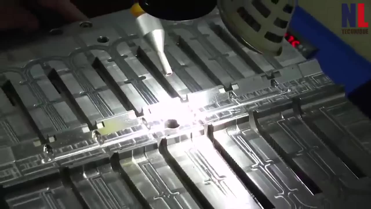 "Behind the Scenes: Amazing Production Process Featuring Skillful Workers and Modern Machines!"