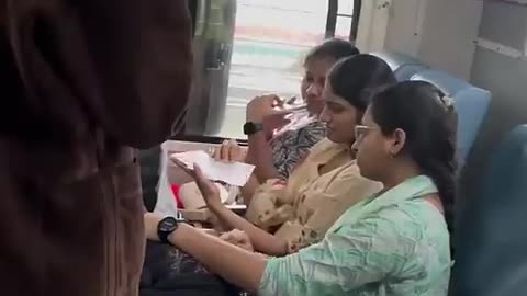 Amazing: Wait for her reaction 😊❤️ … #art #viral #cute #love