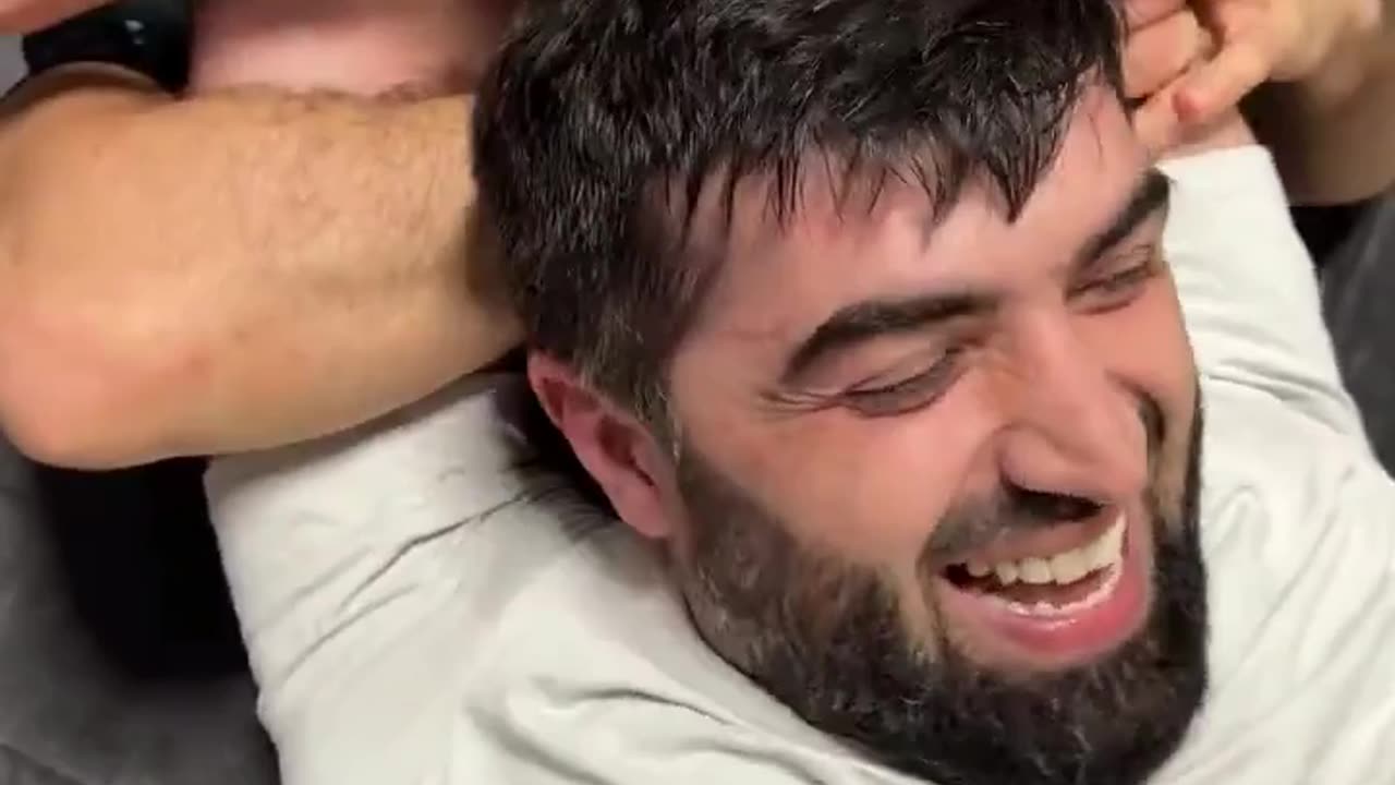 Islam Makhachev Traps Rizvan Magomedov With No Way Out