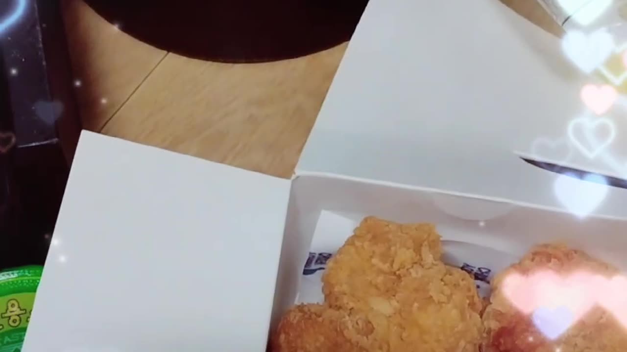 Vlog) Fried chicken with Radish water kimchi/ 후라이드 치킨과 동치미.