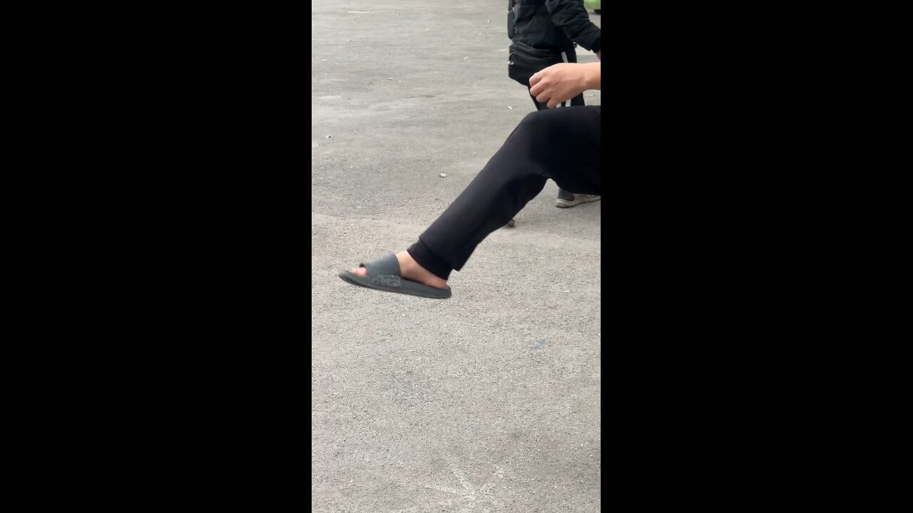 “Da Cau” Foot Game Is 2000 Years Old !