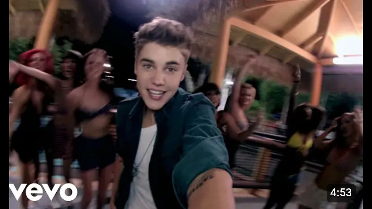 Justin Bieber - Beauty And A Beat (Official Music Video) ft. Nicki Minaj