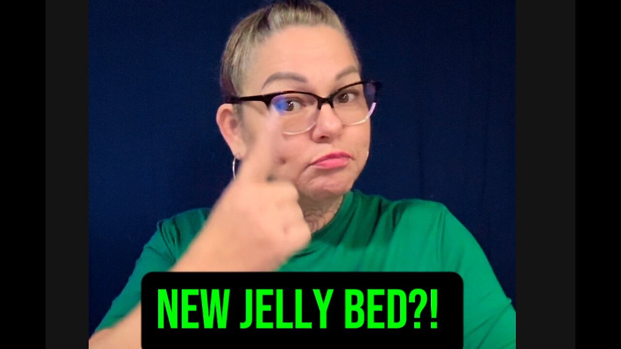 New Jelly Bed?! 😅 #ASL #deaf #signlanguage