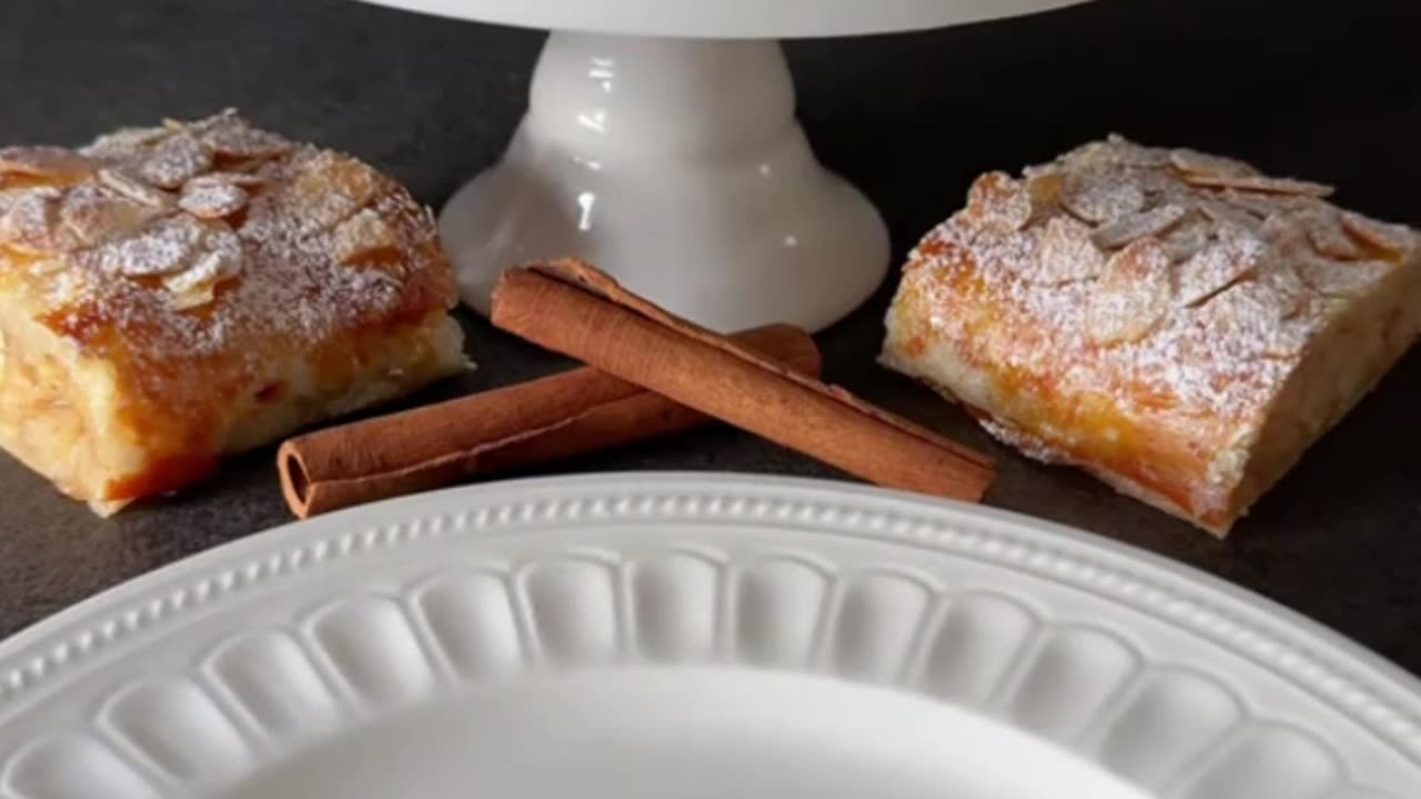 Apple Strudel Recipe 🍎🤍