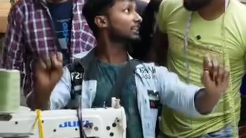 Silai machine ko bike samajh liya 😂🤣 #biharireel #rangdarireels #comedyreels #reelit