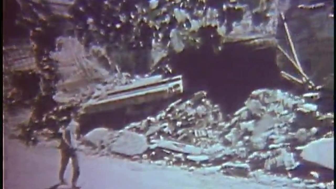 Bomb Damage in Hanoi - Bomb Damage in Hanoi - gov.archives.arc.647192