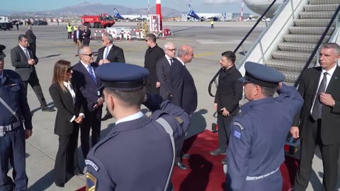 🇺🇦🇬🇷 Video of the arrival of President Zelensky in Greece