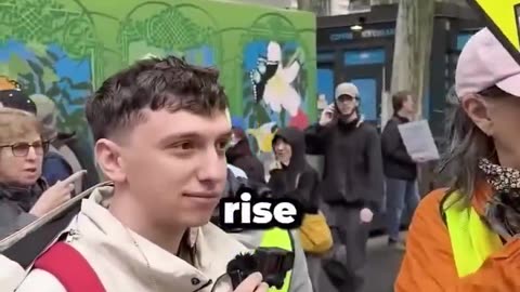 Paid protester identified and tracked to a Democrat activist NGO that organizes protests