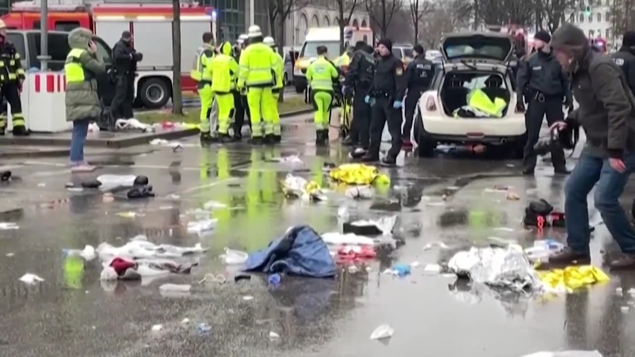 Afghan drives his car into a trade union demonstration in Munich