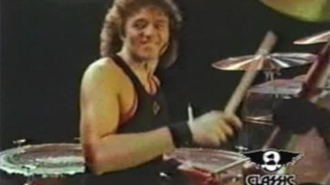 Black Sabbath with Ian Gillan - Trashed = 1983