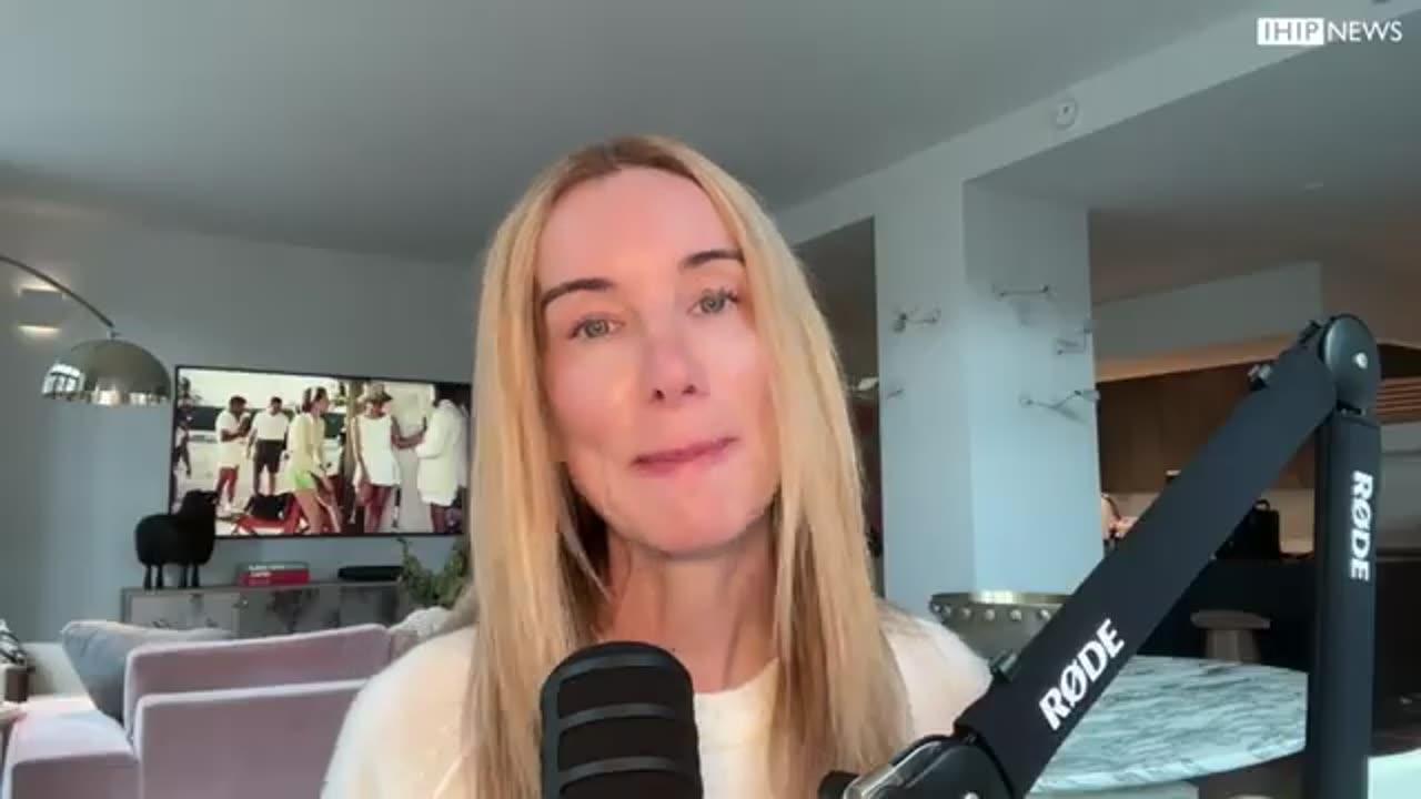 JD Vance CAN'T HIDE INTIMATE Moment with Erika Kirk! What's Going on??