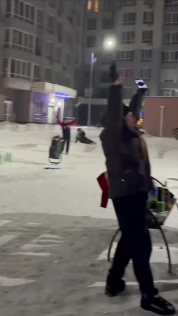 When the Power Briefly Comes On in Kyiv, It’s a Real Celebration