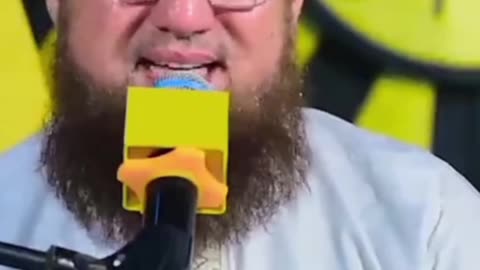 ham aik qadam bhraye gy Allah ki rahmat k 10 qadam aaye gy #hajiabdulhabibattari