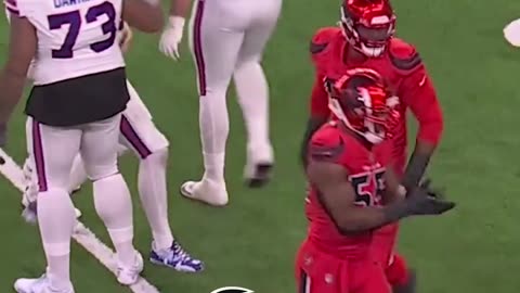 Texans' defense thumps Bills, stakes claim as league's best