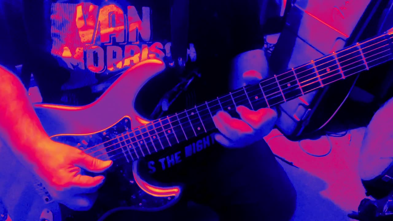 "You know things are fixing to take off, when....." Bill E Boyd on guitar.......