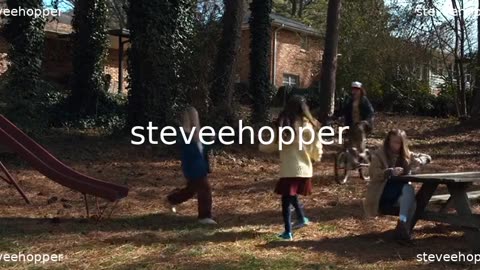 Stranger Things_S01E07_Chapter Seven - The Bathtub