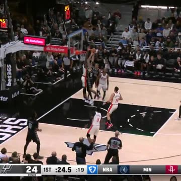 NBA - ISAIAH STEWART TAKES ONE AWAY 🚫 Rises up for the emphatic rejection at the rim!
