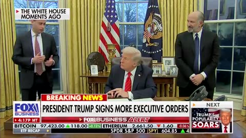 Trump just signed an executive order ending the ban on plastic straw purchases by the goverment