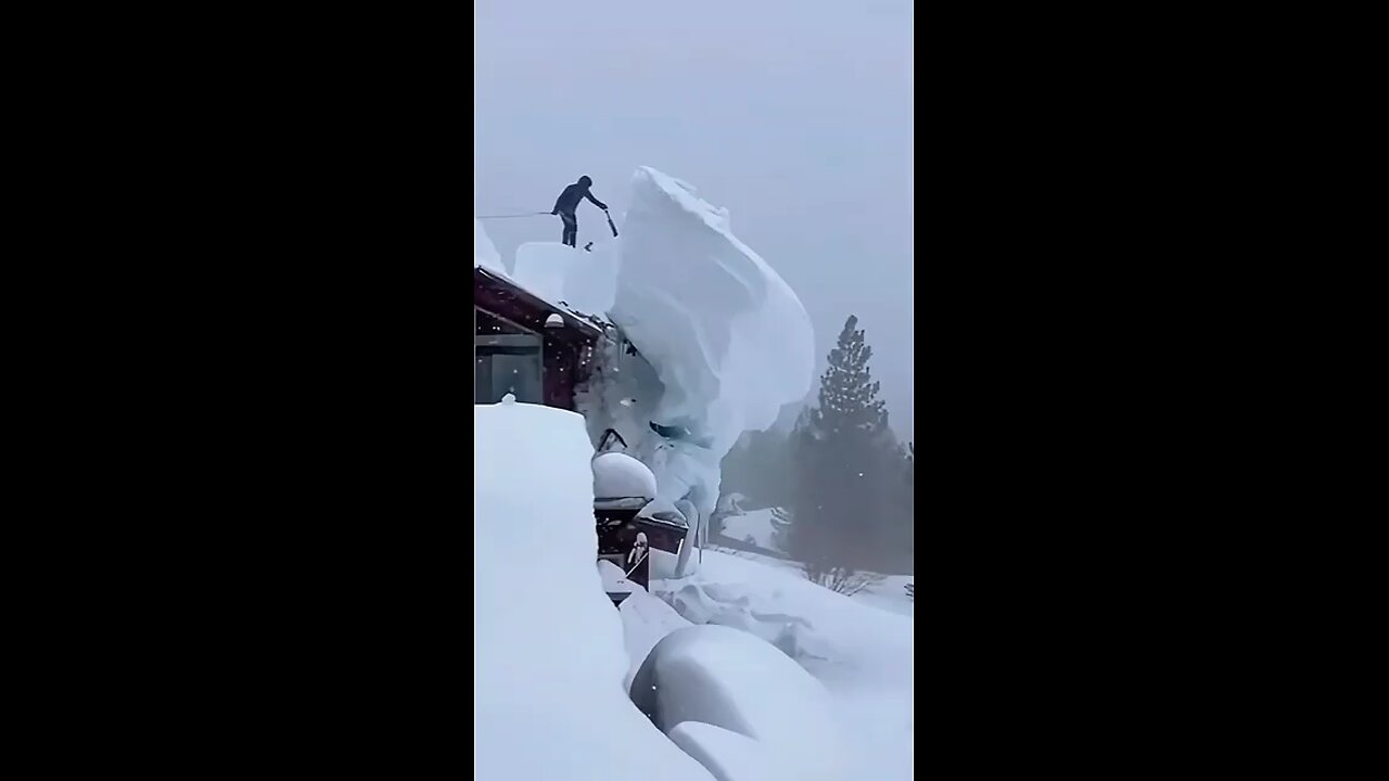 Snow dump of the Roof