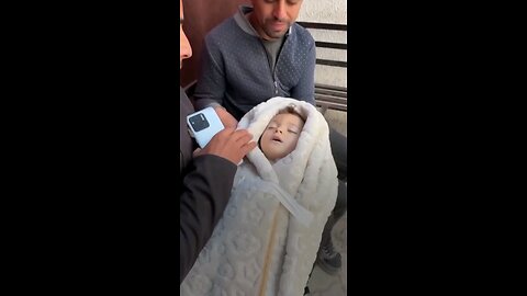 Palestinian baby to suffer fatal heart attack, causes Israeli bombardment.