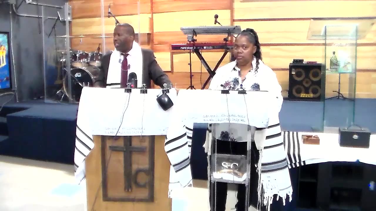 Sunday Prayer & Study "And, Only One Came Back" 10/6/24 with Pastor Ben and Nicole