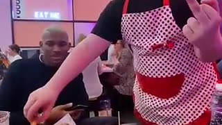 Viral: Karen’s Diner