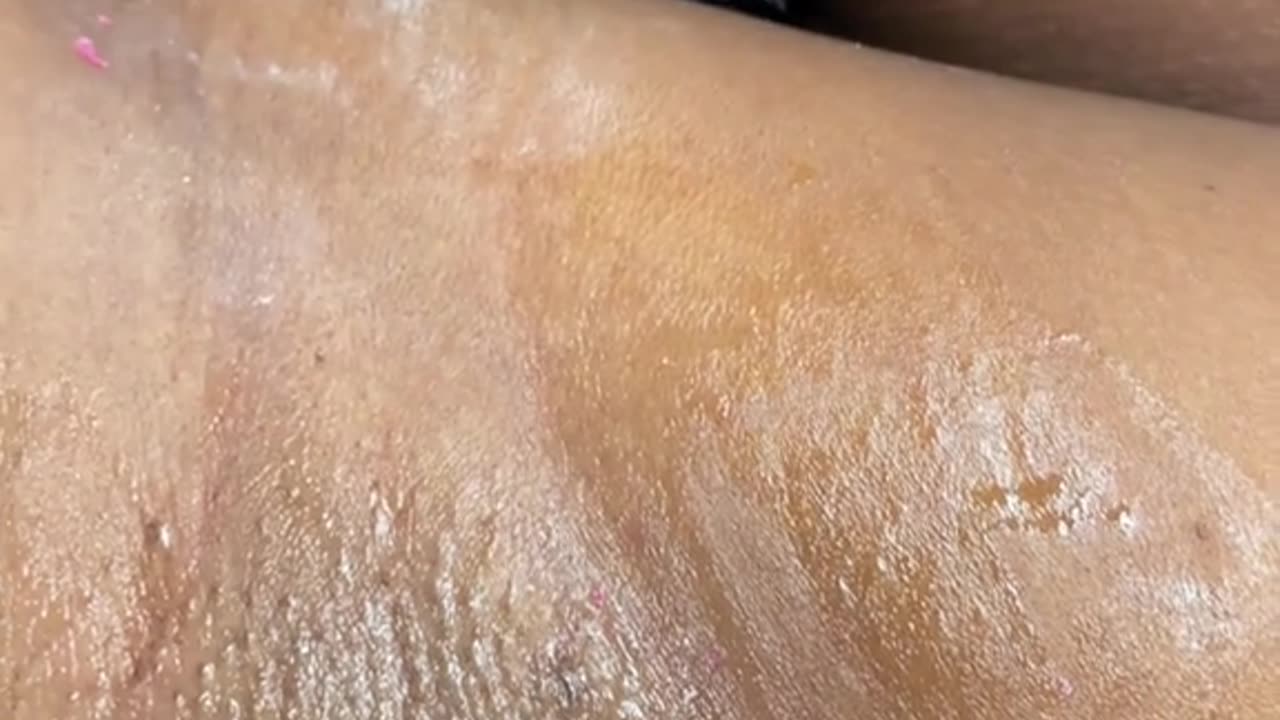 Underarm Waxing by @waxing_with_mie Using Sexy Smooth Cherry Desire Scented Hard Wax Tutorial