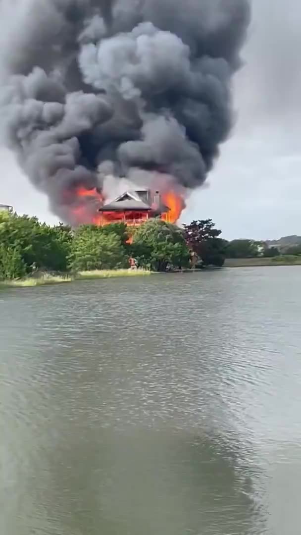 A massive fire destroyed the Edisto Beach home of SC Circuit Court Judge Diane Goodstein