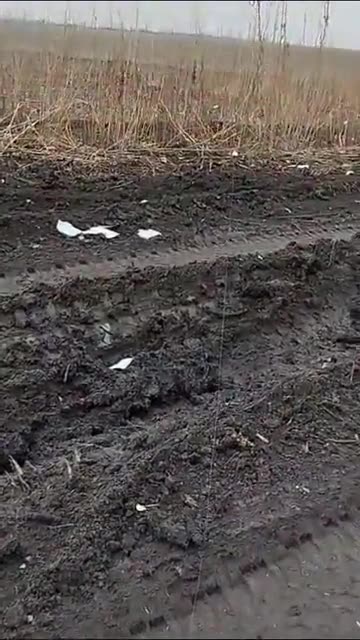 Ukrainian soldier inspecting the fibreoptic cable of our FPV drones