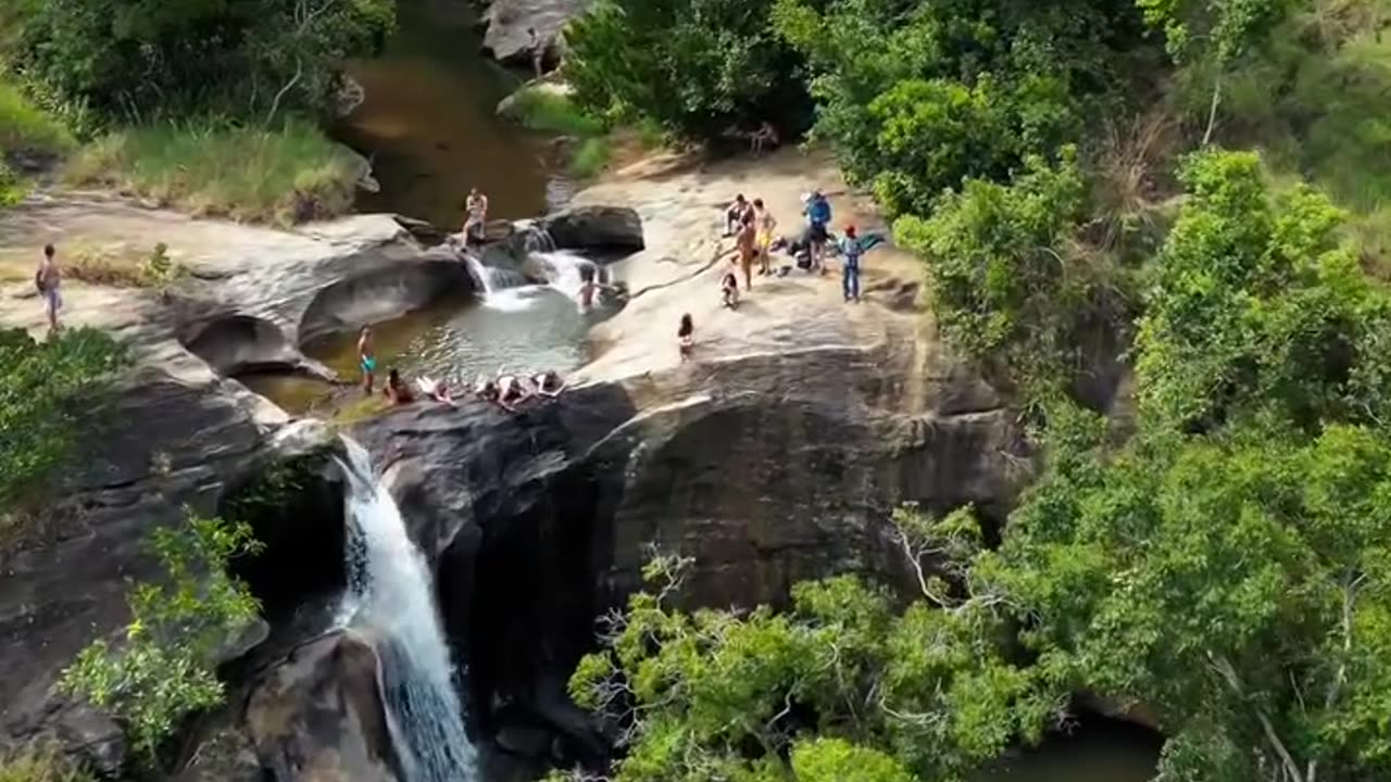 Diyaluma Falls