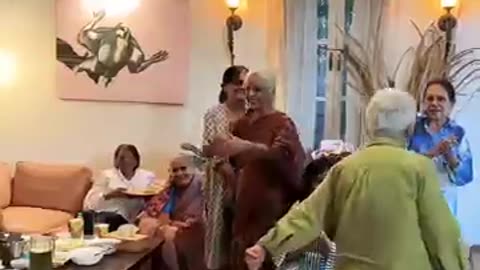 Trending: Archana Puran Singh Celebrates Mom's Birthday #family #trending #ytsho