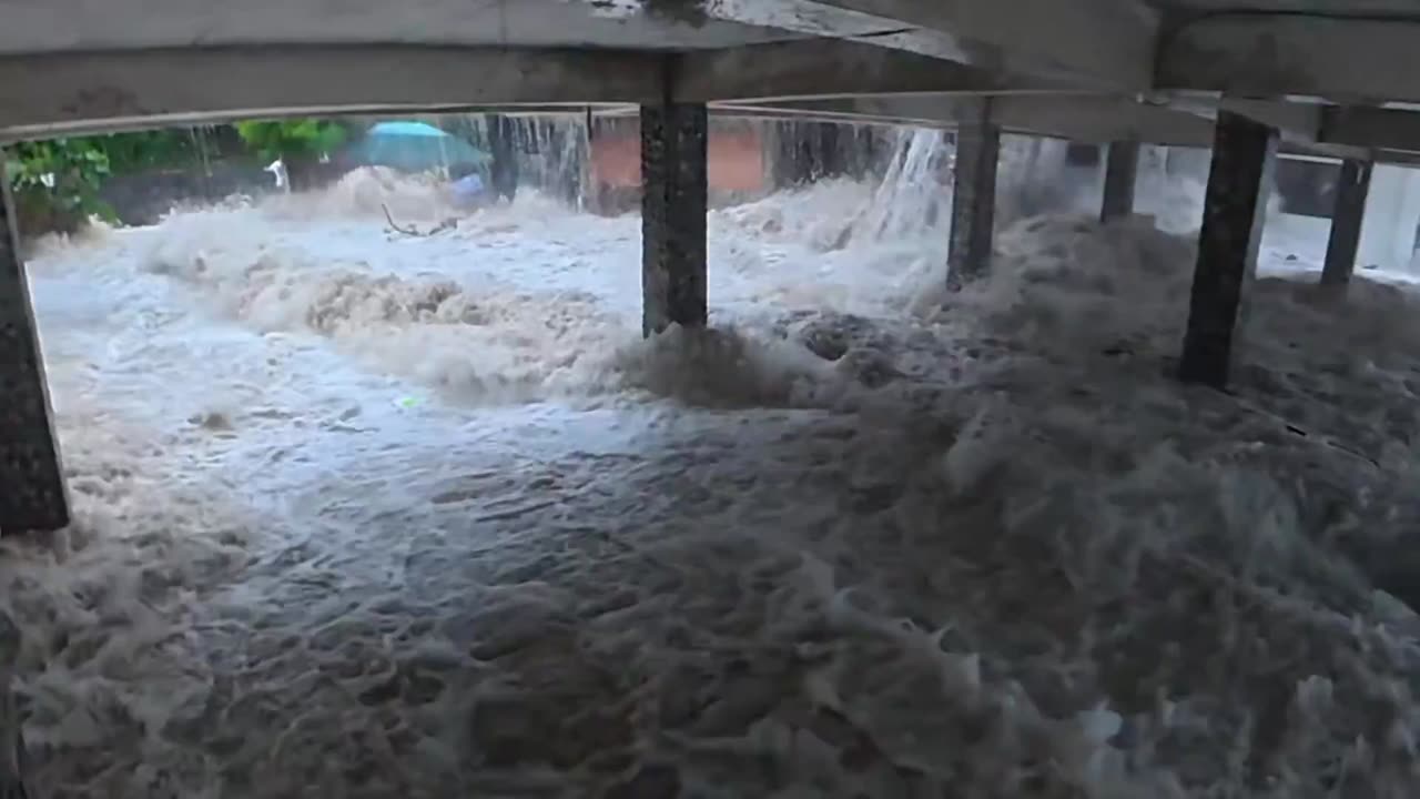 Super Typhoon Fung-wong brings a major storm surge as it makes landfall in Aurora, Philippines