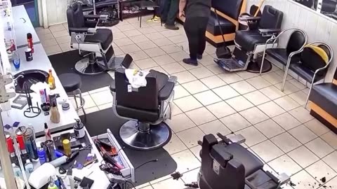 Man Gets Into An Argument About His Hairline And Later Pulls A Gun On His Barber In Front Of Kids