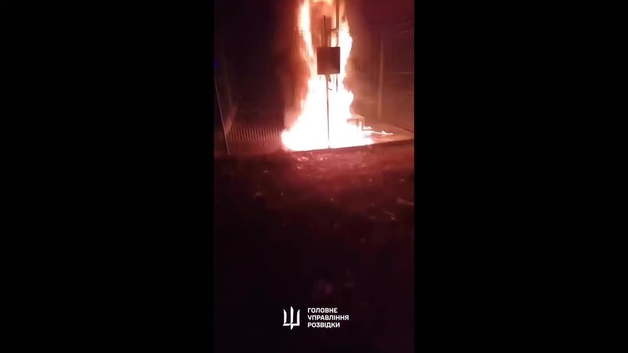 Anti-Putin Russian Sets Fire to Cellular Network in St. Petersburg