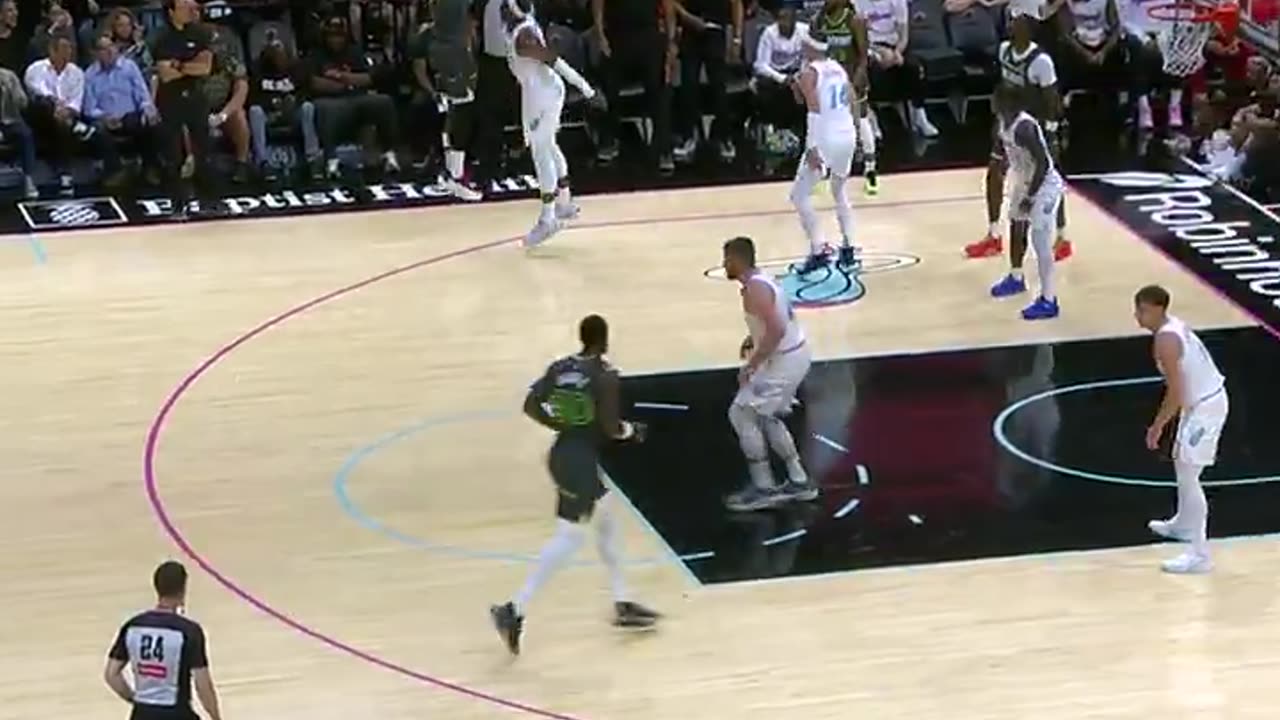 NBA - Ant's footwork into the stepback 3 💯