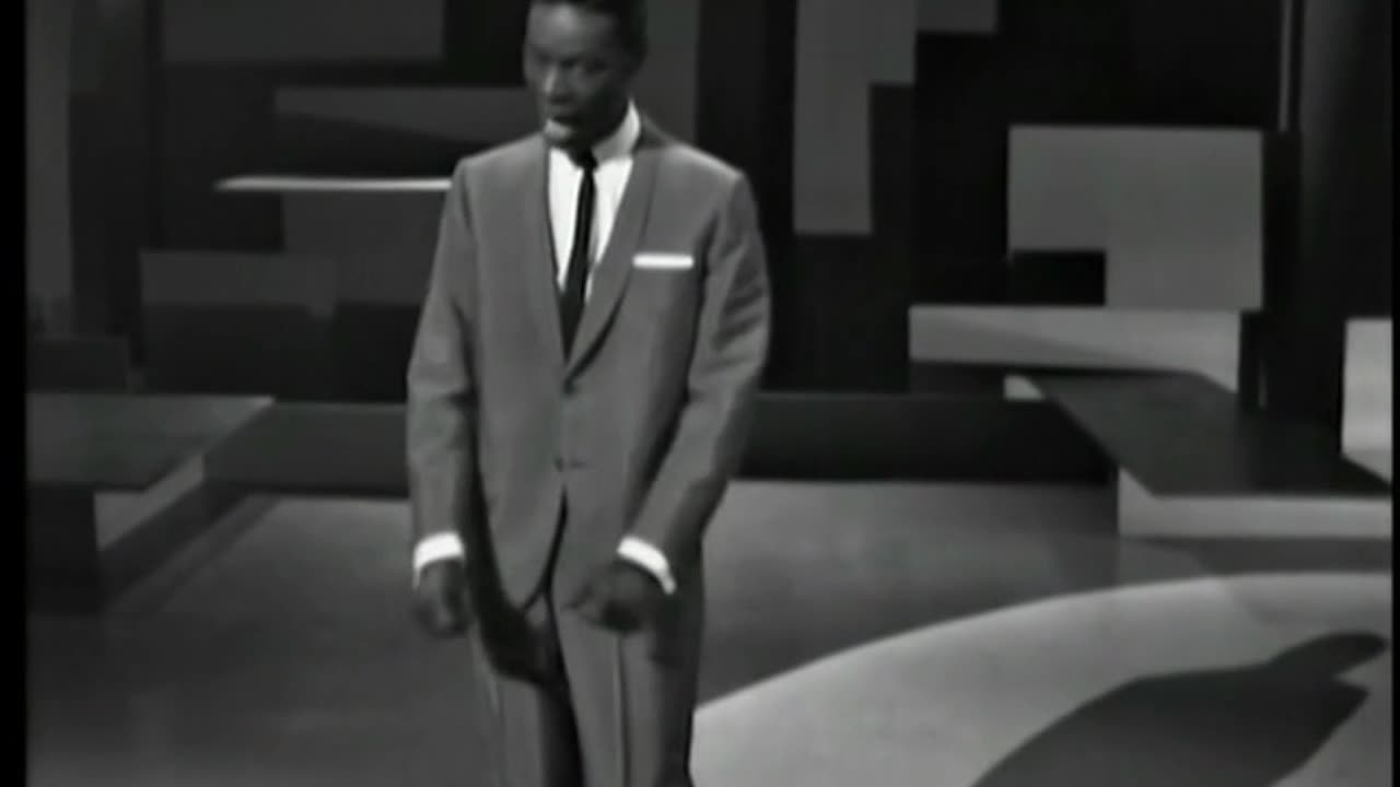 Nat King Cole ~ Highlights Of Day In Day Out wit Lyrics
