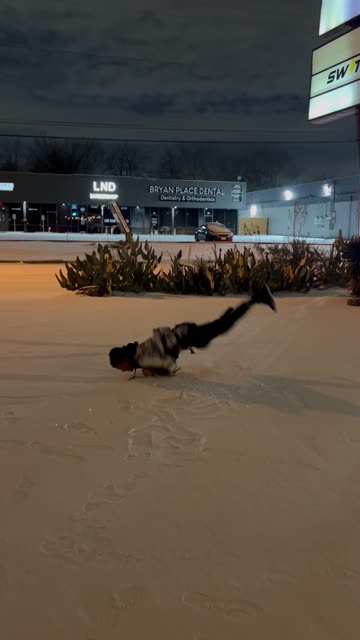 Breakdance On Ice