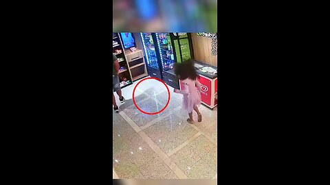 This girl bought the store to life 😳 ♥️