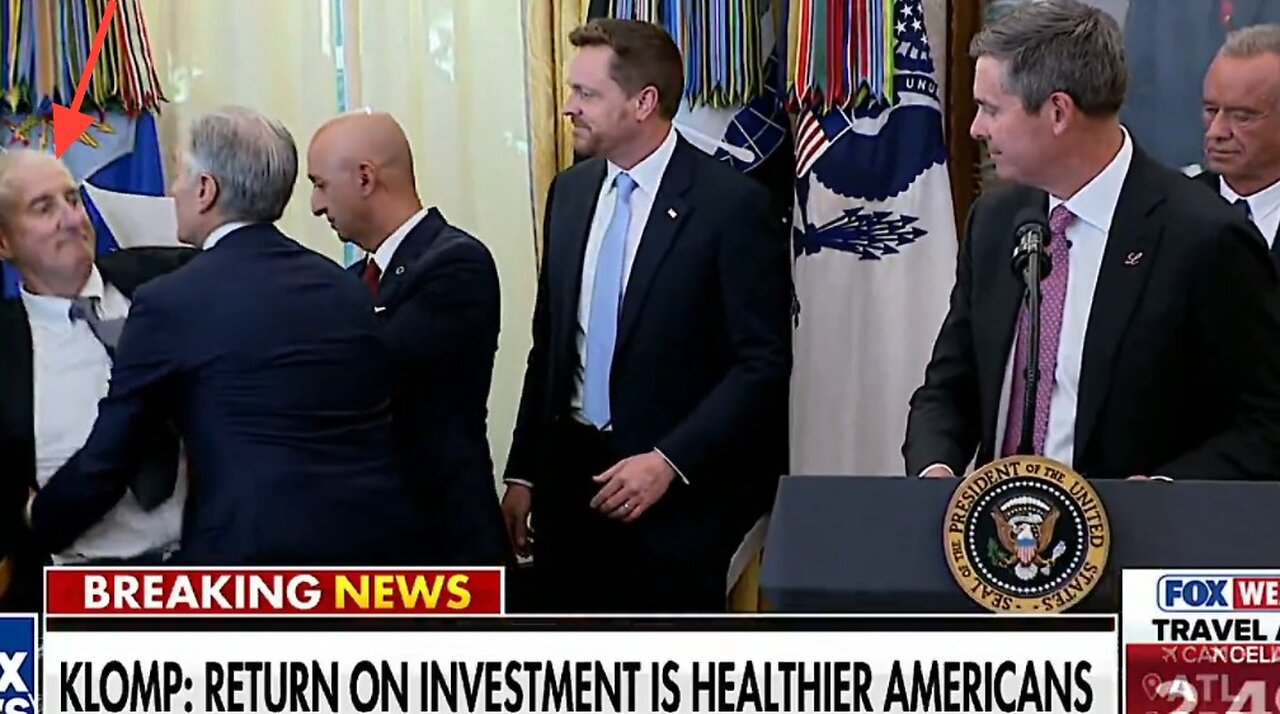 RFK Jrs response going viral, The man who collapsed is Gordon Findlay, Director of Novo Nordisk, manufacturer of #Ozempic