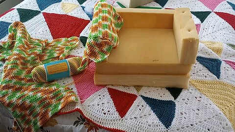 How To Make A kitty Sofa