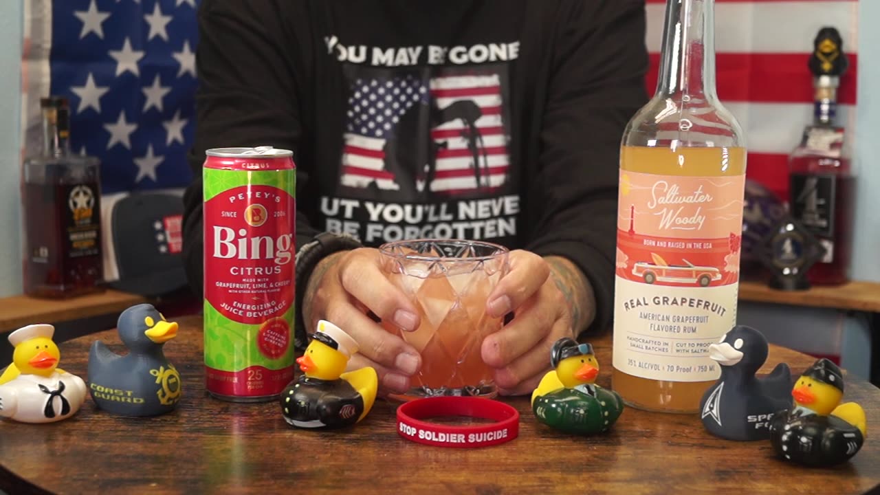 Stuart Nelson - Saltwater Woody Real Grapefruit Rum & Bing Citrus Juice