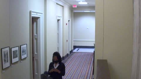 0200USCS02EastFrontCorridornearS206_2021-01-06_11h40min01s487ms.mp4