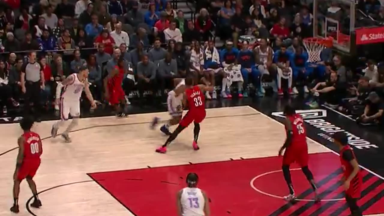 NBA - ARTISTRY FROM THE THUNDER ON THIS POSSESSION!